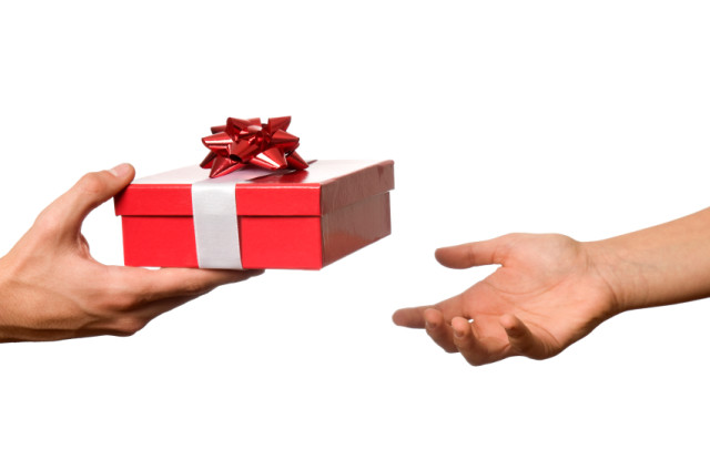 Giving-Receiving-iStock_000014925855Small