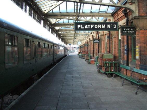 old-train-platform-1450997