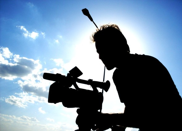 the_camera_and_the_cameraman___by_wetah