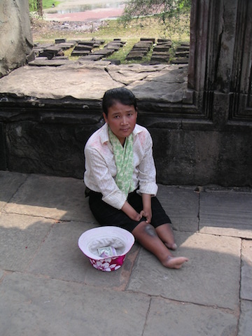 MINOLTA DIGITAL CAMERA